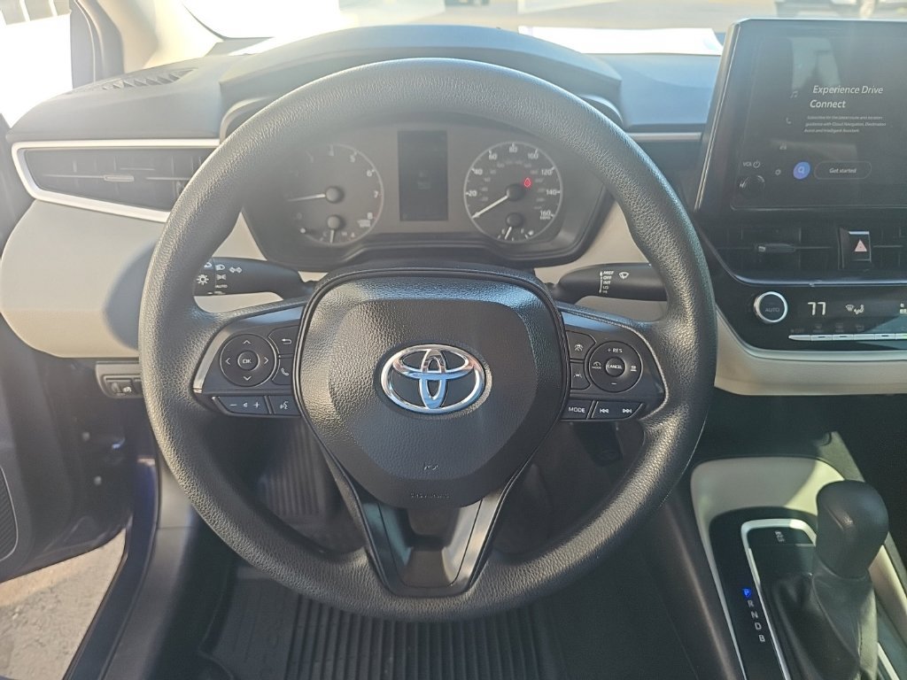 Used 2025 Toyota Corolla LE FWD image 13