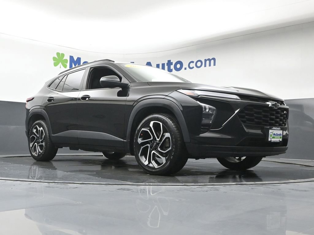 Used 2024 Chevrolet Trax RS w/ Sunroof Package image 21