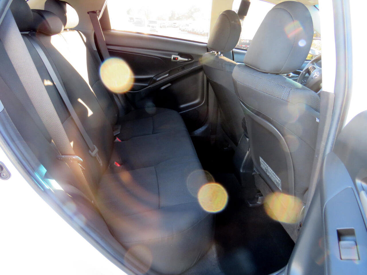 Used 2012 Toyota Matrix S image 19