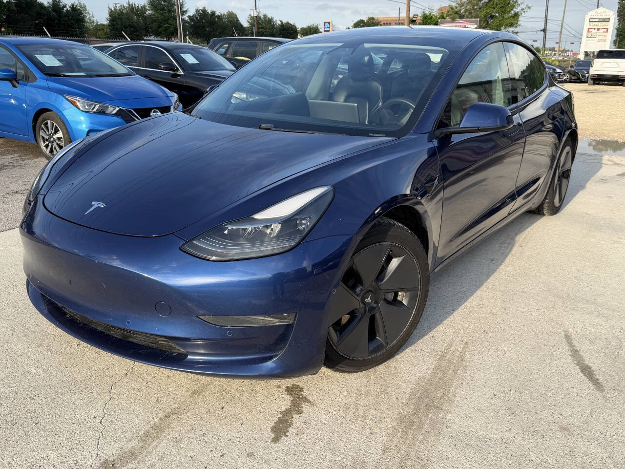 Used 2021 Tesla Model 3 Standard Range Plus RWD image 2