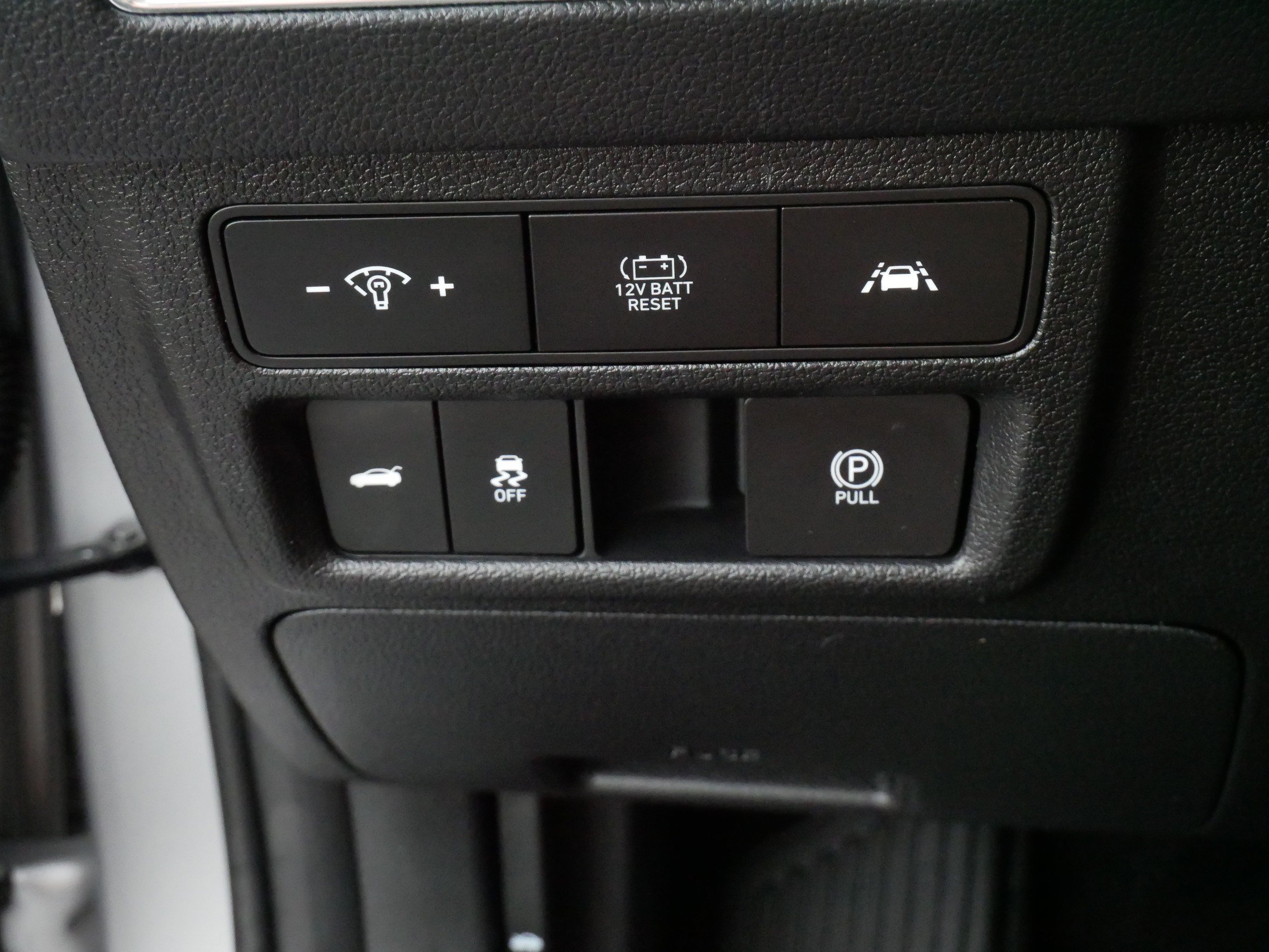 Used 2023 Hyundai Sonata Limited FWD image 28
