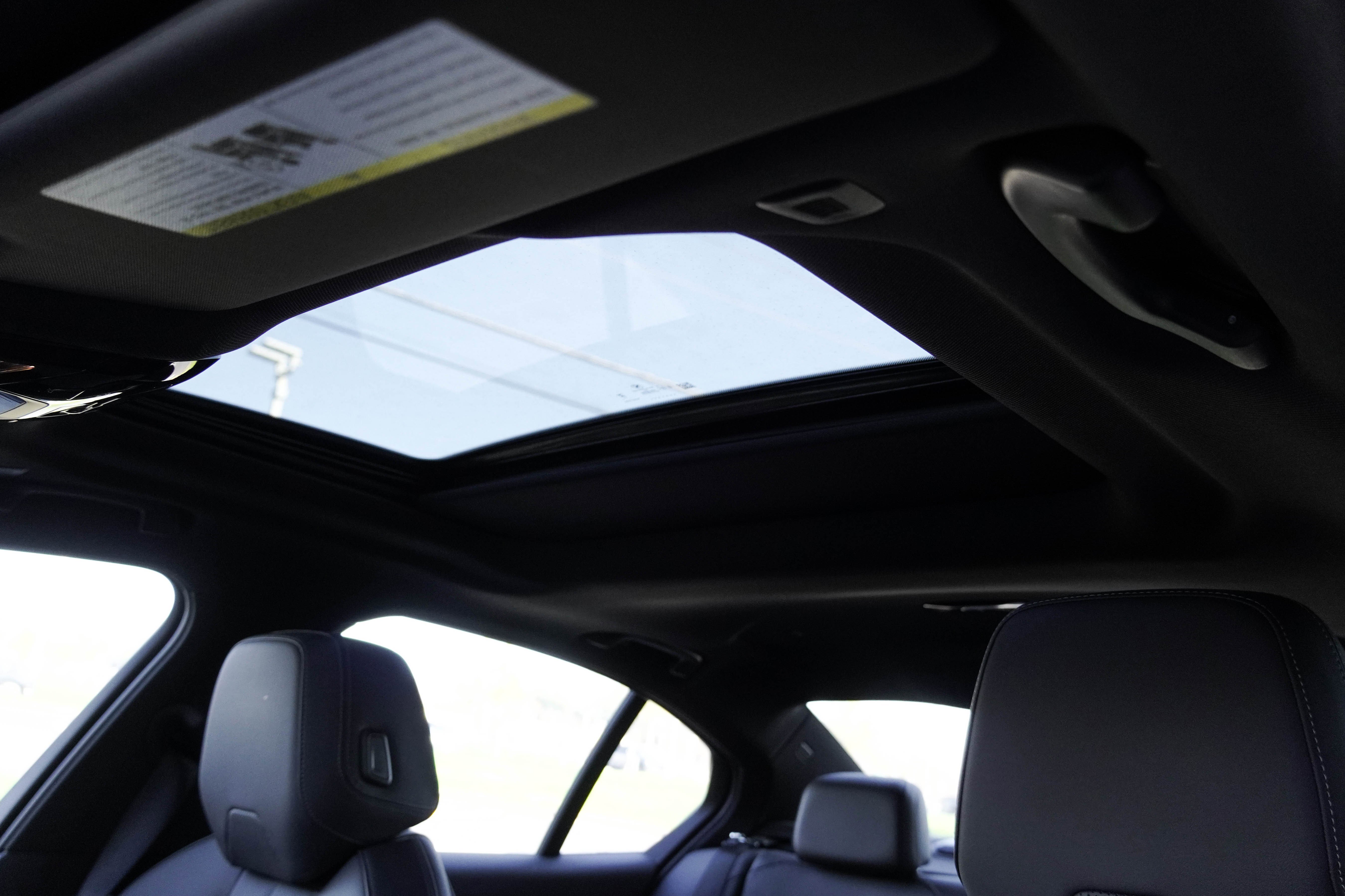 Used 2024 BMW i5 eDrive40i w/ M Sport Package image 14