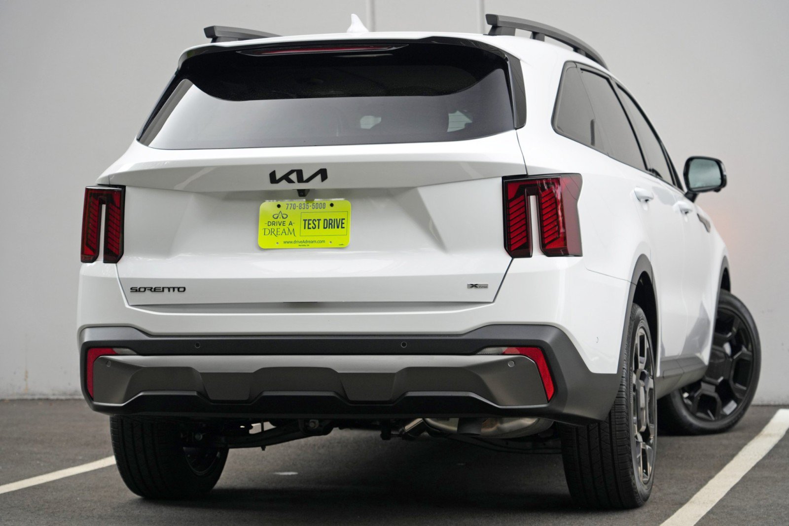 Used 2025 Kia Sorento SX AWD/4WD image 5