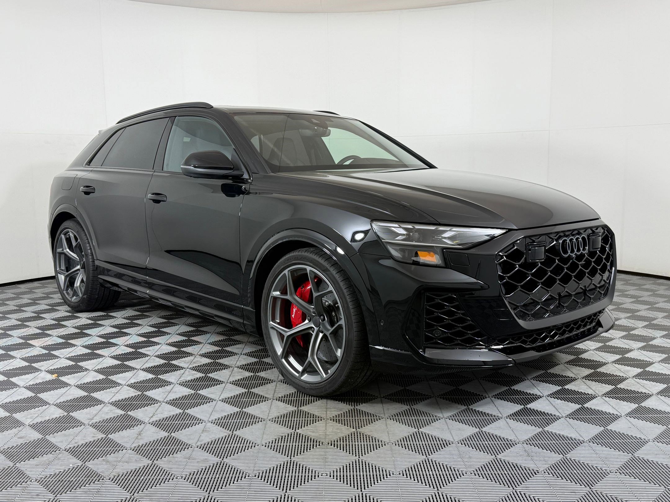 New 2026 Audi RS Q8 performance image 6