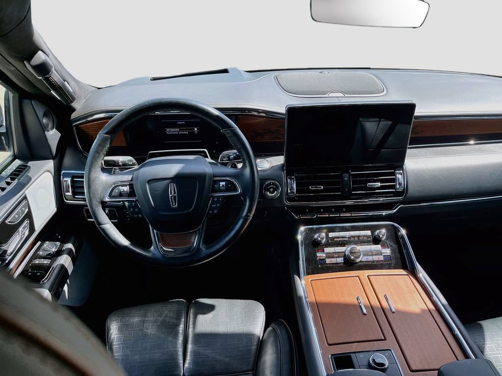 Used 2024 Lincoln Navigator L Black Label AWD/4WD image 24