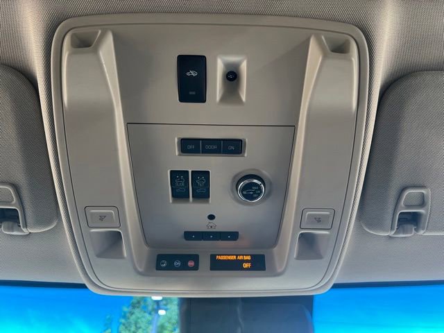 Used 2017 Cadillac Escalade ESV Premium Luxury AWD/4WD image 43