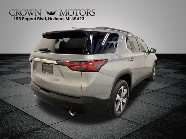Used 2023 Chevrolet Traverse LT w/ LT Premium Package AWD/4WD image 6