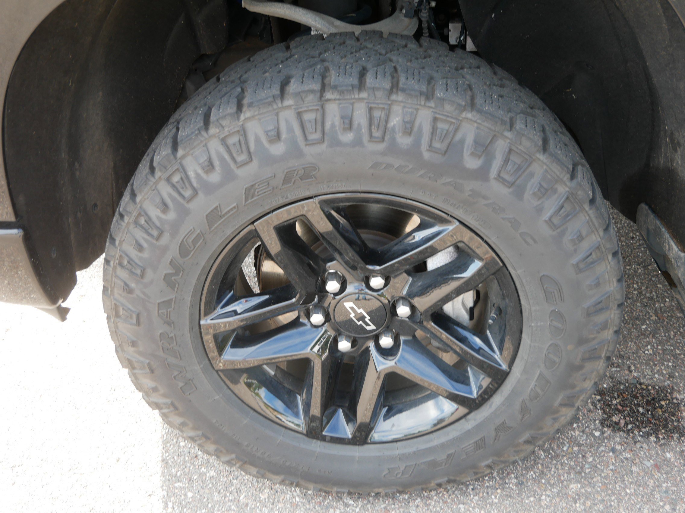 Used 2023 Chevrolet Silverado 1500 LT Trail Boss w/ Convenience Package II image 16