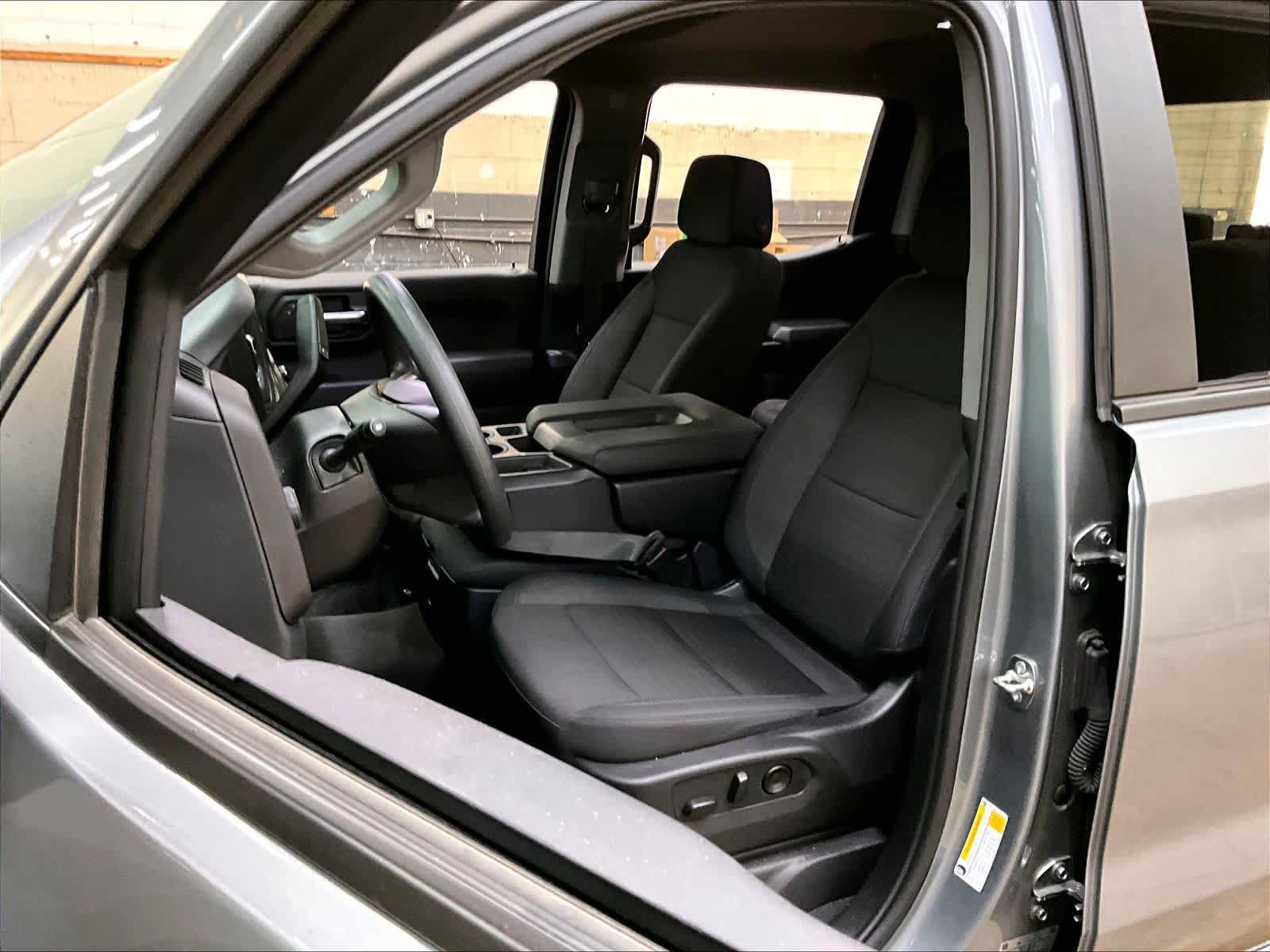 Used 2026 Chevrolet Silverado 1500 Custom RWD image 27