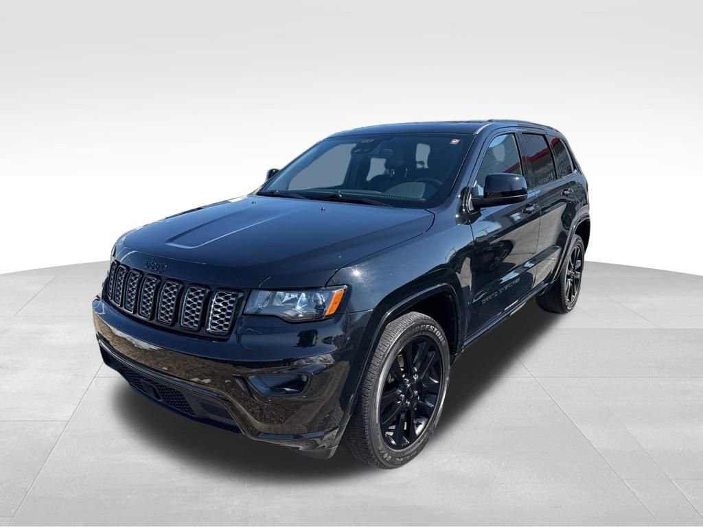 Used 2020 Jeep Grand Cherokee Altitude image 4