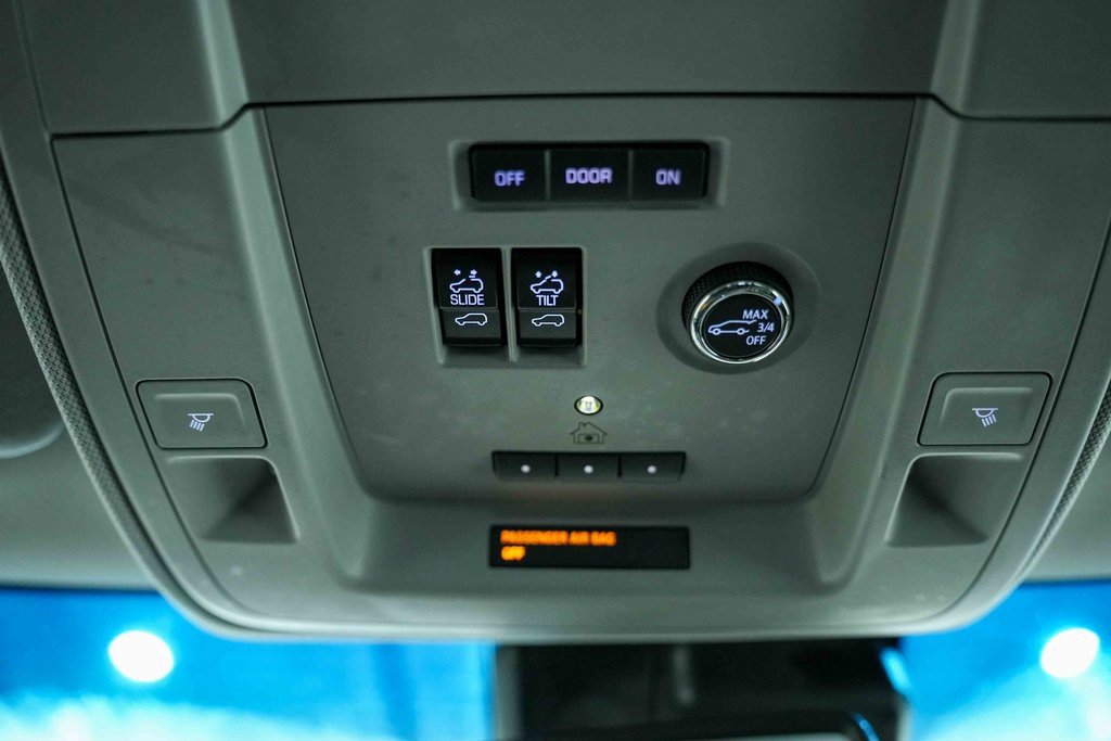 Used 2019 Chevrolet Suburban Premier image 38