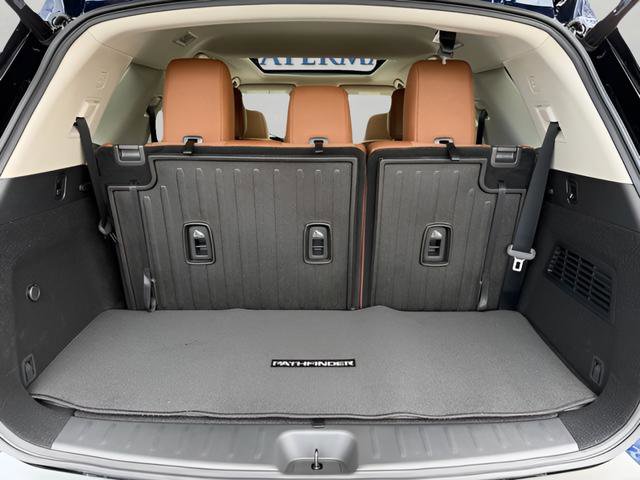 New 2026 Nissan Pathfinder Platinum AWD/4WD image 40