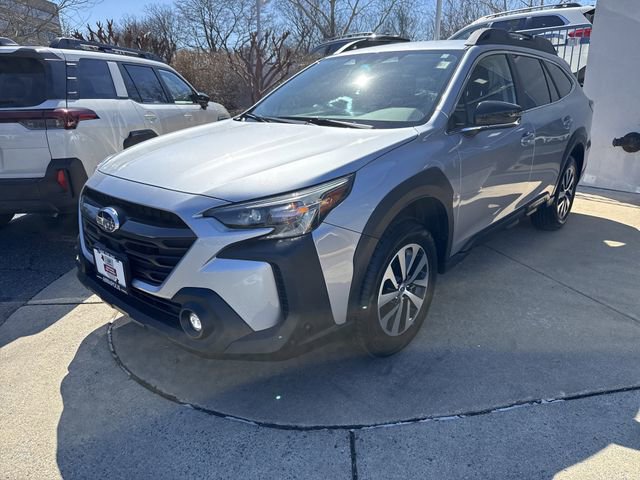 Certified 2025 Subaru Outback Premium image 4
