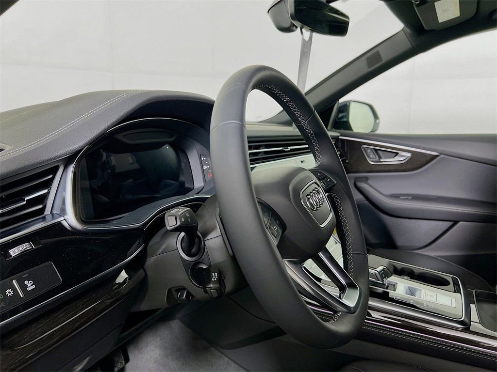 New 2026 Audi Q8 Premium Plus image 9