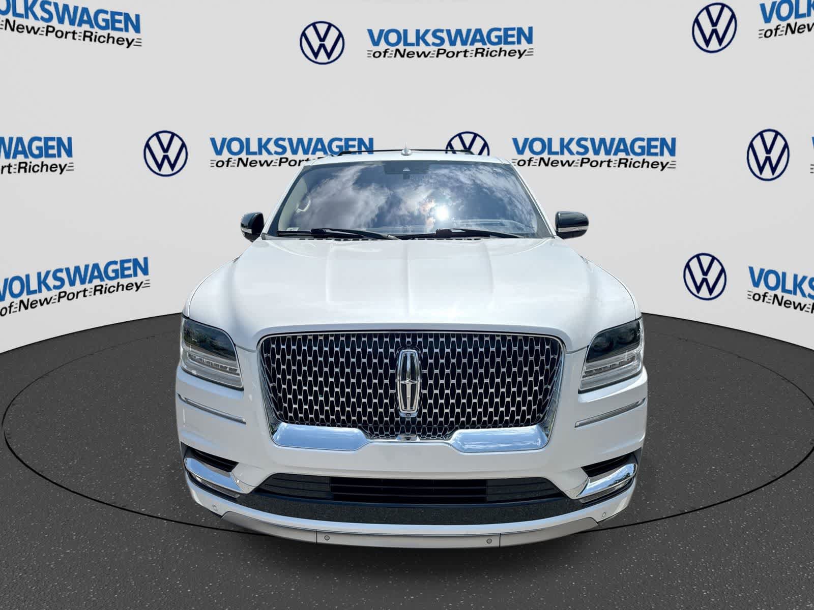 Used 2018 Lincoln Navigator Reserve w/ Technology Package AWD/4WD image 17