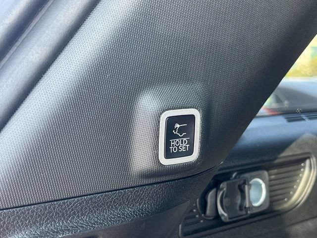 Used 2024 Jeep Grand Cherokee Altitude AWD/4WD image 22