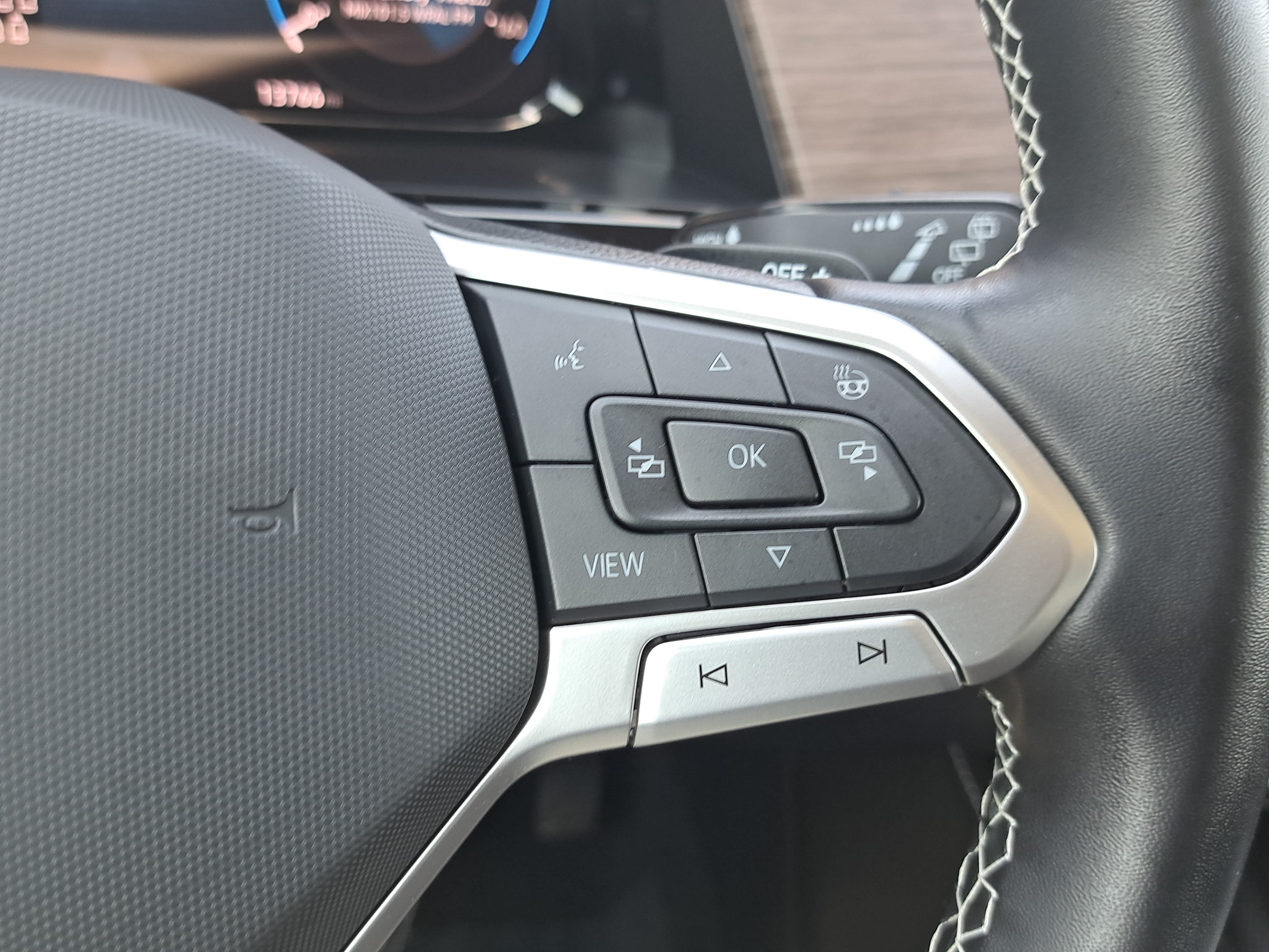 Certified 2026 Volkswagen Atlas SEL AWD/4WD image 19