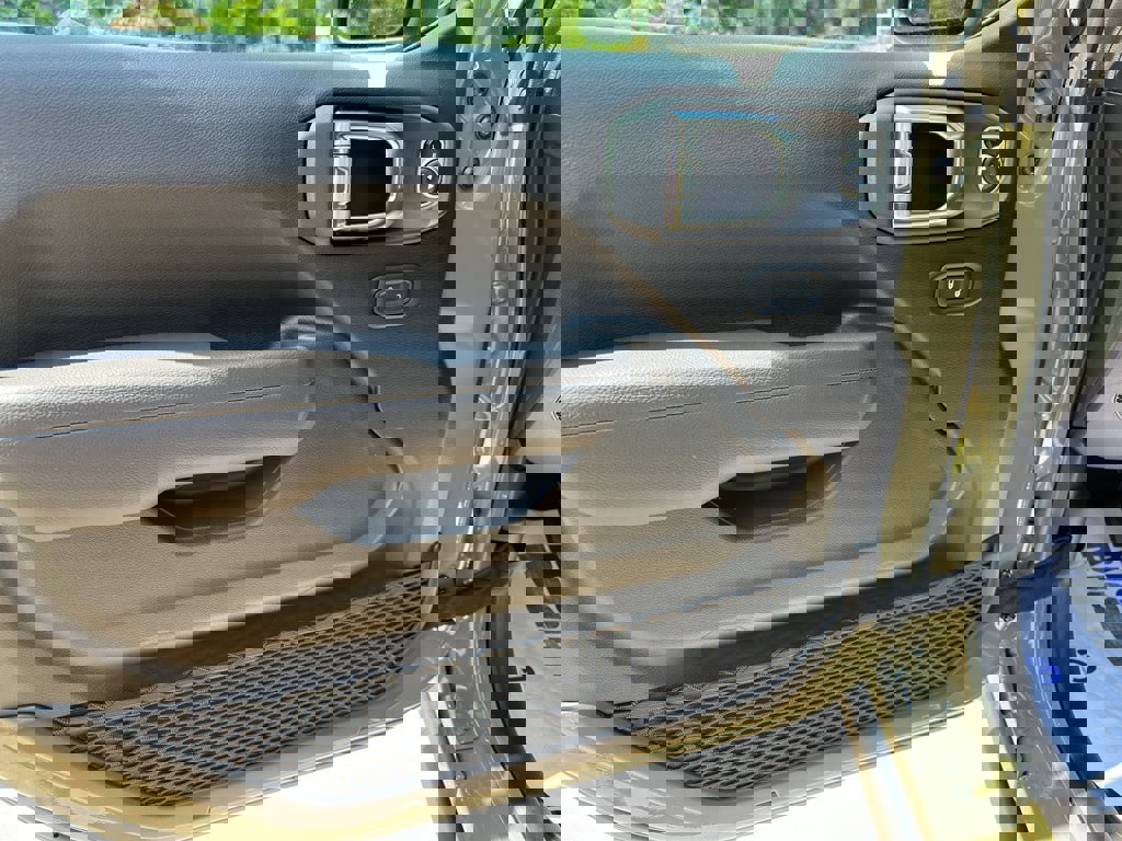 New 2025 Jeep Wrangler Unlimited Sport image 10