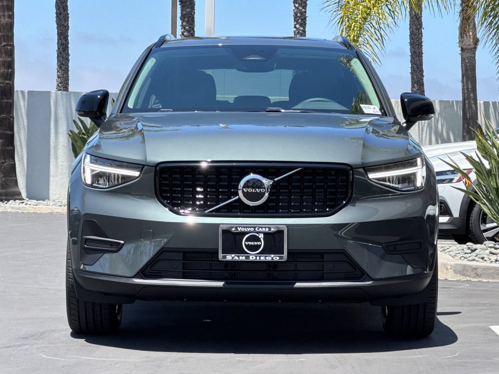 New 2026 Volvo XC40 B5 Core w/ Protection Package Premier AWD/4WD image 8