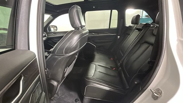 Used 2024 Jeep Grand Cherokee Limited 4xe AWD/4WD image 27
