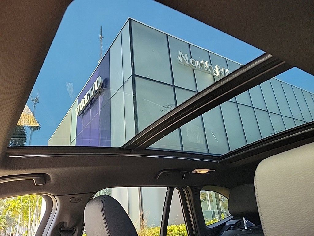 Used 2021 BMW X1 sDrive28i w/ Convenience Package image 6