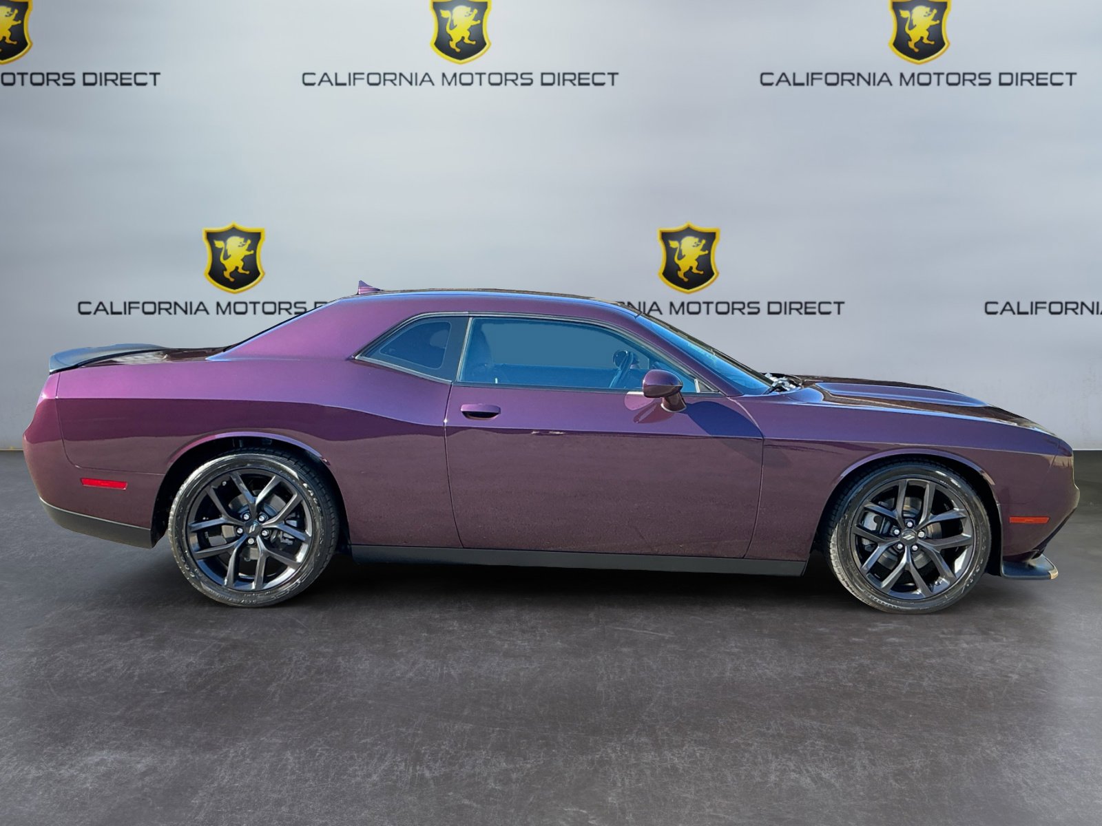 Used 2022 Dodge Challenger GT w/ Plus Package image 4