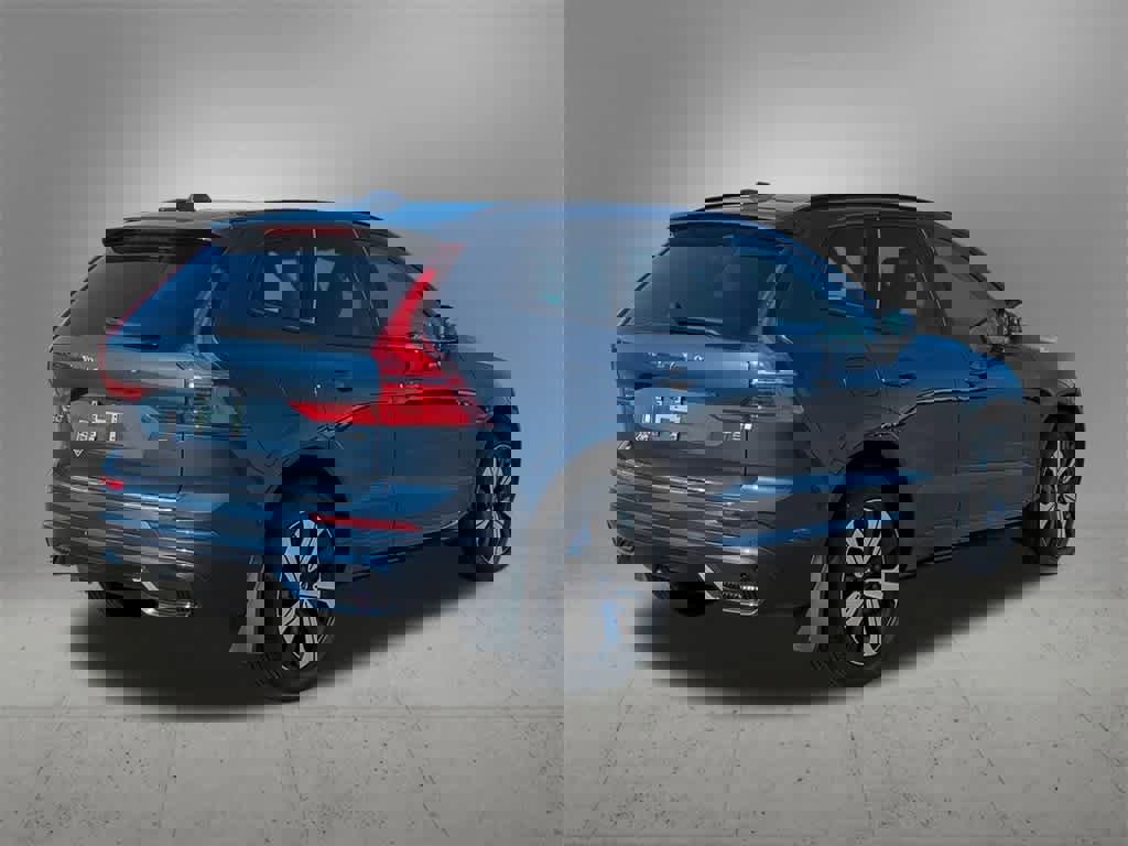 Used 2025 Volvo XC60 T8 Core w/ Protection Package Premier image 6