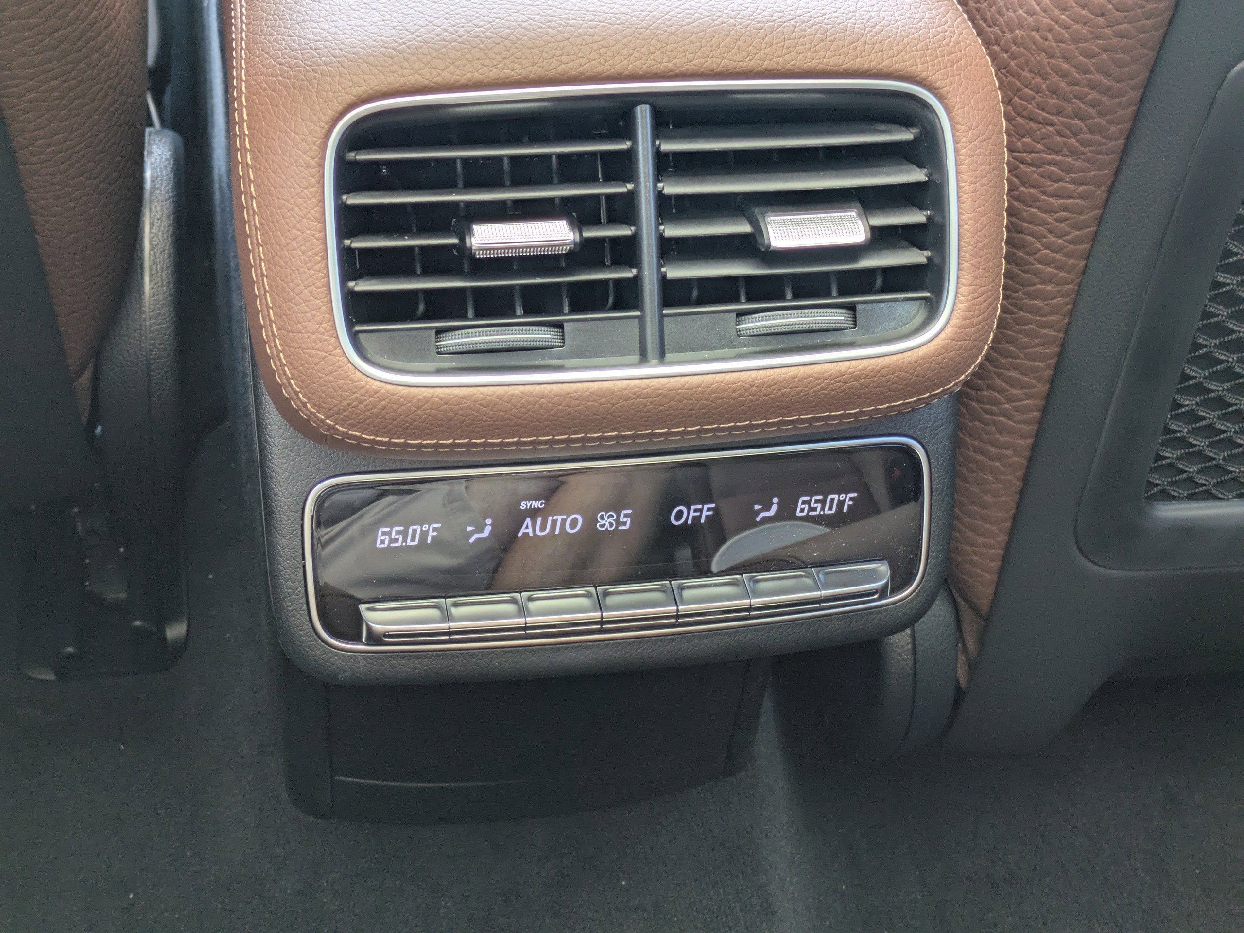 New 2026 Mercedes-Benz GLS 450 4MATIC image 18