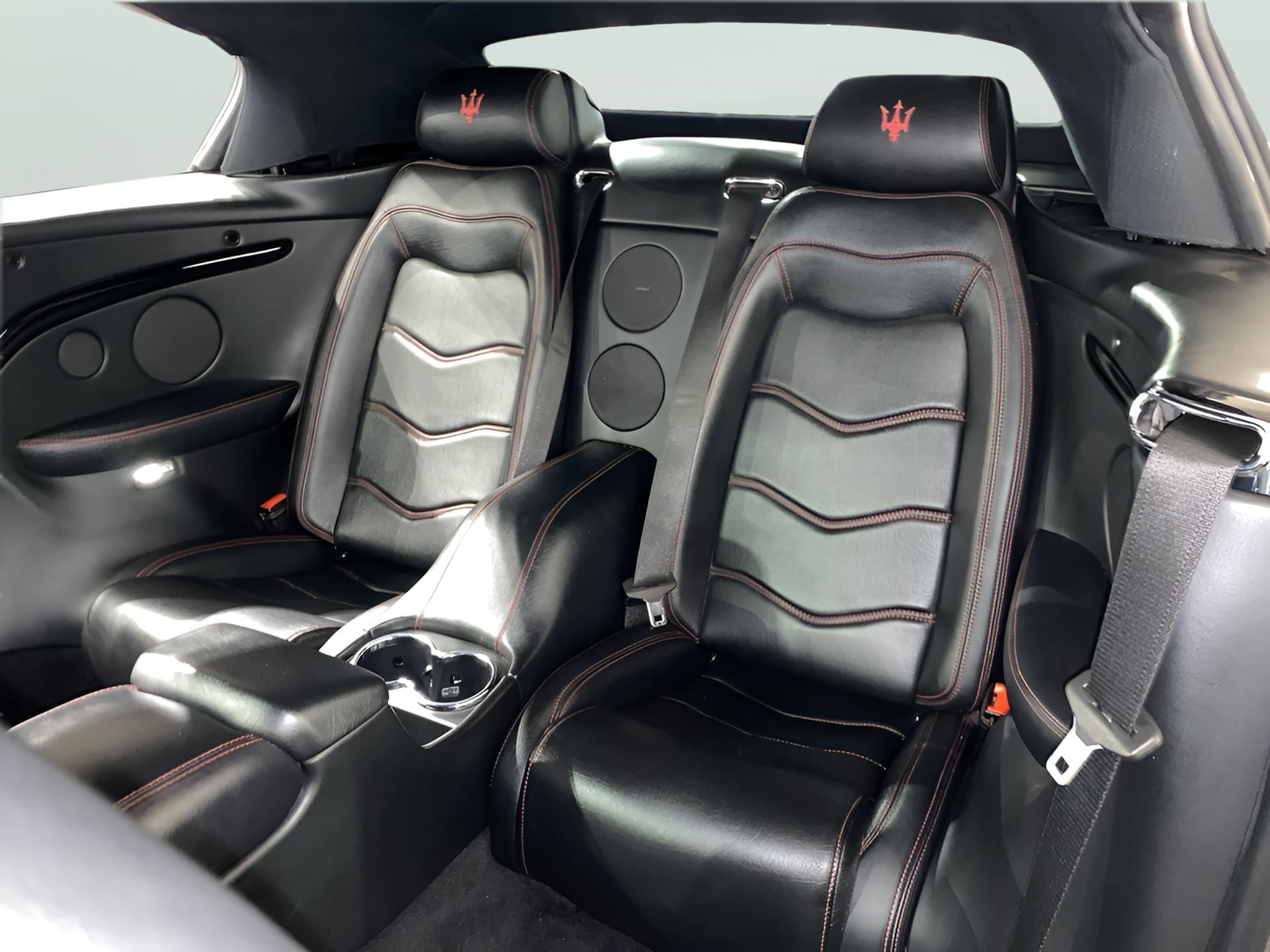 Used 2012 Maserati GranTurismo Sport RWD image 36