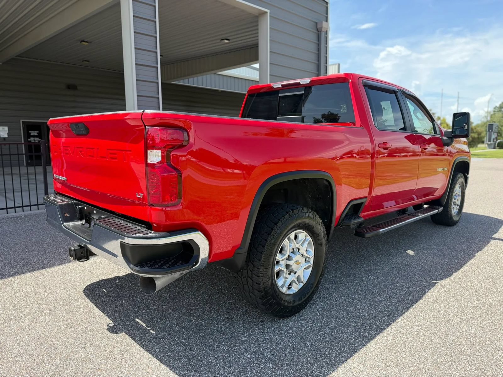 Used 2021 Chevrolet Silverado 3500 LT w/ Convenience Package AWD/4WD image 9