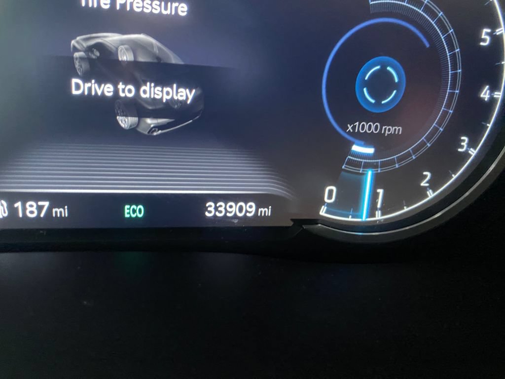 Certified 2022 Genesis GV70 3.5T Sport AWD/4WD image 33