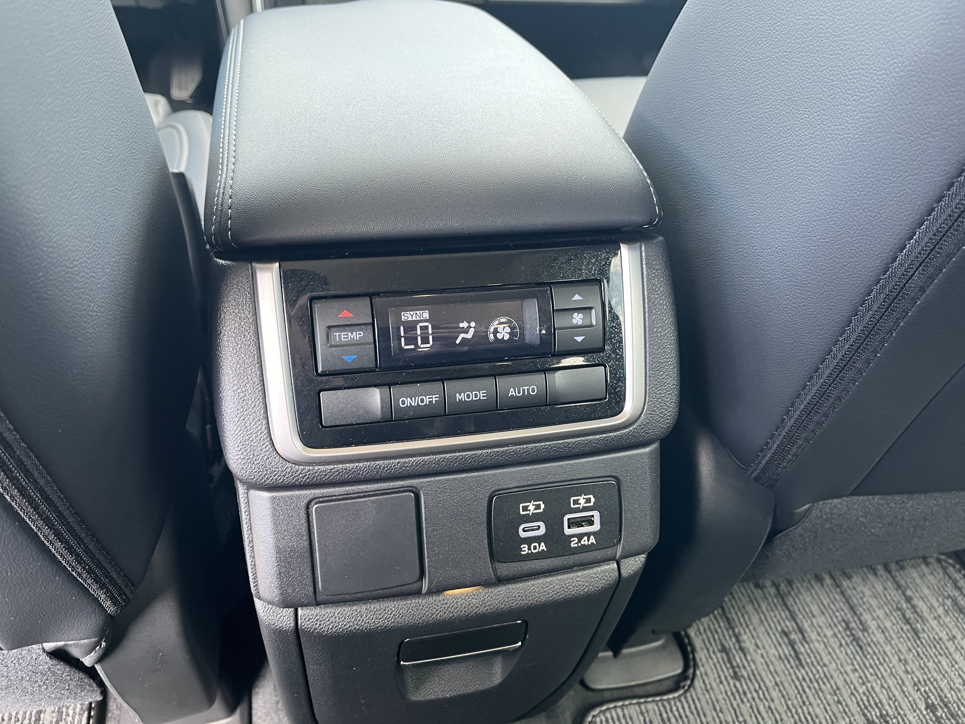 Used 2026 Subaru Ascent Premium AWD/4WD image 33