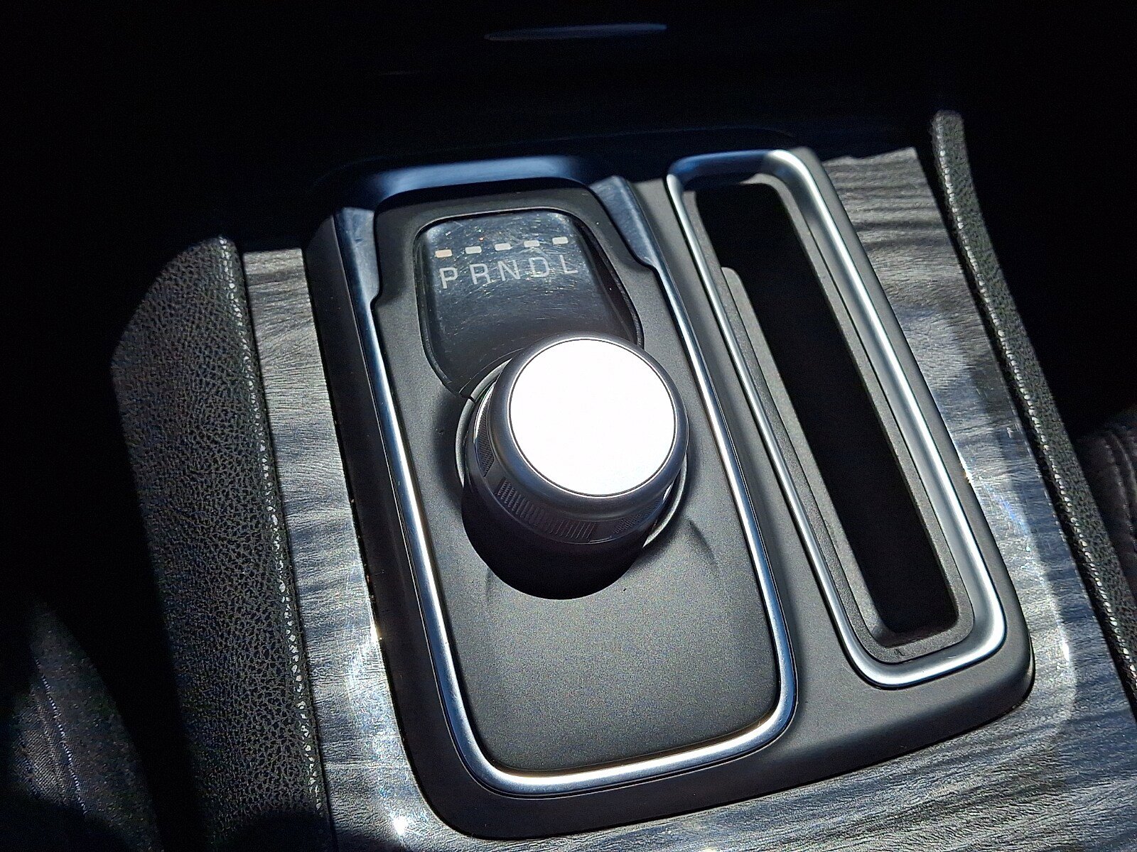 Used 2021 Chrysler 300 Touring w/ Sport Appearance Package RWD image 14
