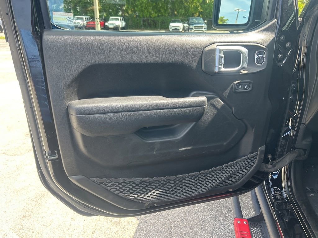 Certified 2023 Jeep Wrangler Rubicon image 35