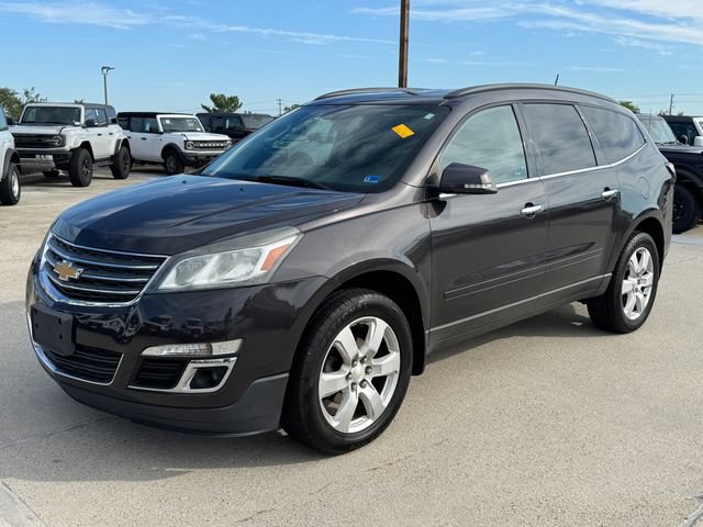 Used 2017 Chevrolet Traverse LT w/ Style and Technology Package FWD image 6