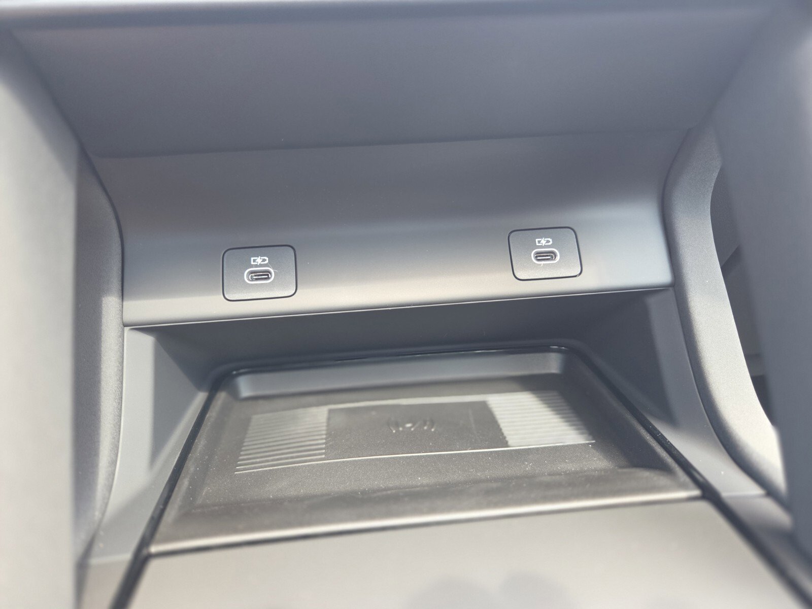 New 2025 Land Rover Discovery Sport S image 24