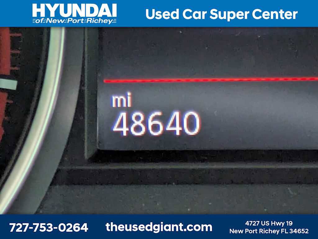 Used 2019 Volkswagen GTI SE FWD image 34