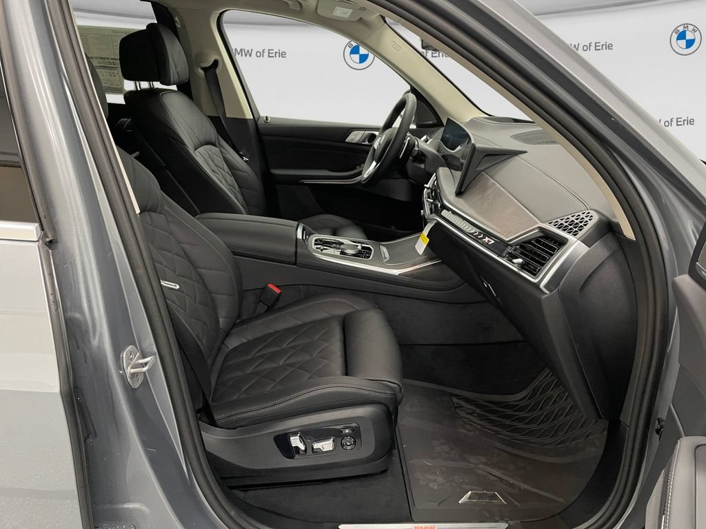 New 2027 BMW X7 xDrive40i AWD/4WD image 14