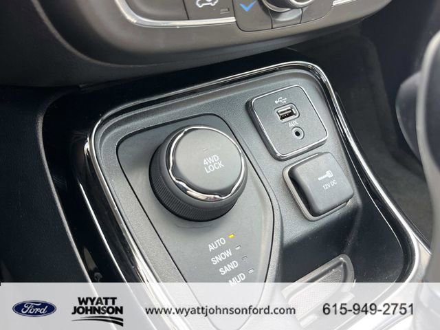 Used 2018 Jeep Compass Limited w/ Navigation Group image 35