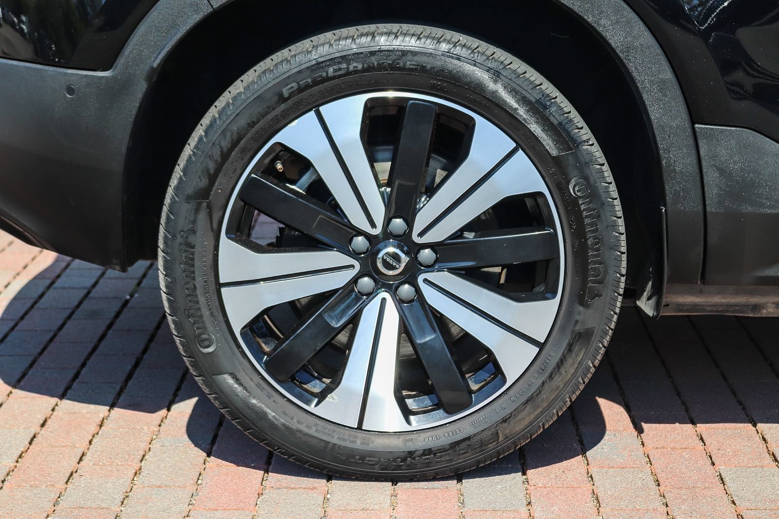 Used 2023 Volvo C40 P8 Recharge Plus AWD/4WD image 10