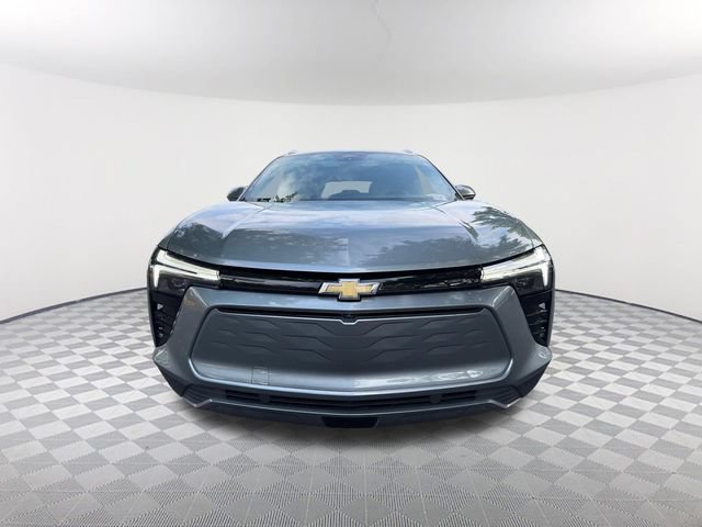 Used 2024 Chevrolet Blazer EV LT AWD/4WD image 2