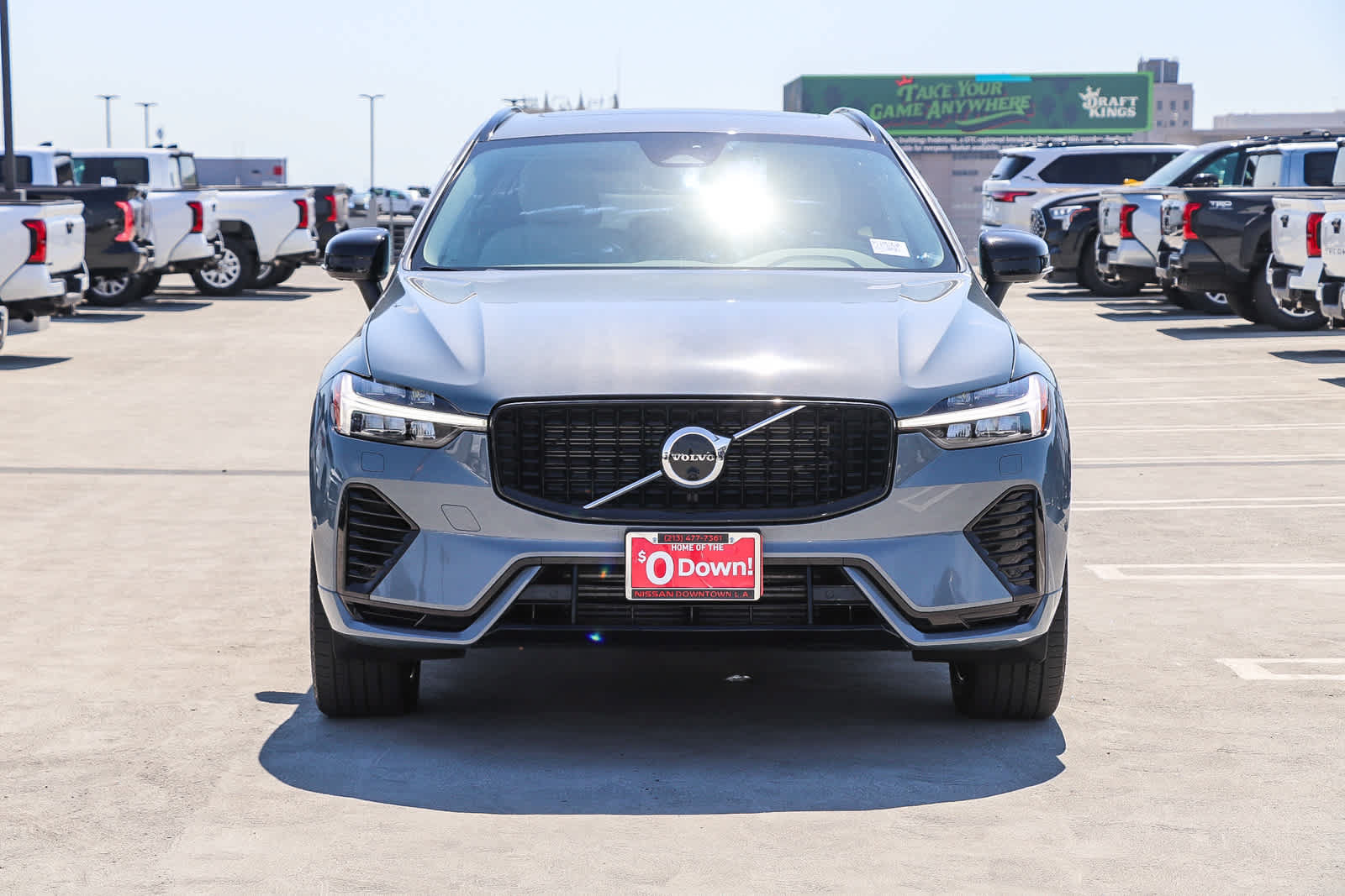 Used 2023 Volvo XC60 T8 Plus w/ Climate Package AWD/4WD image 2