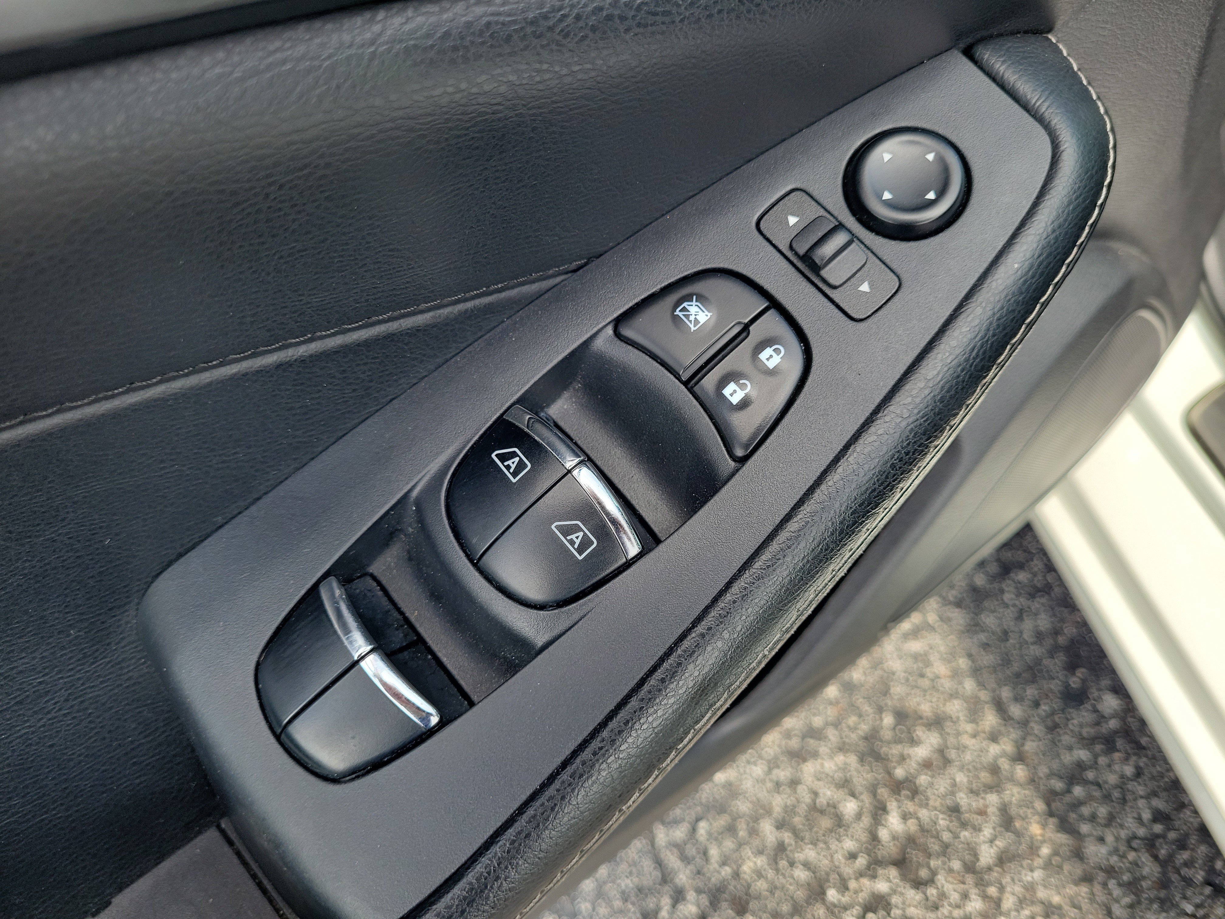 Used 2020 Nissan Maxima Platinum w/ Sport Mat Group FWD image 10