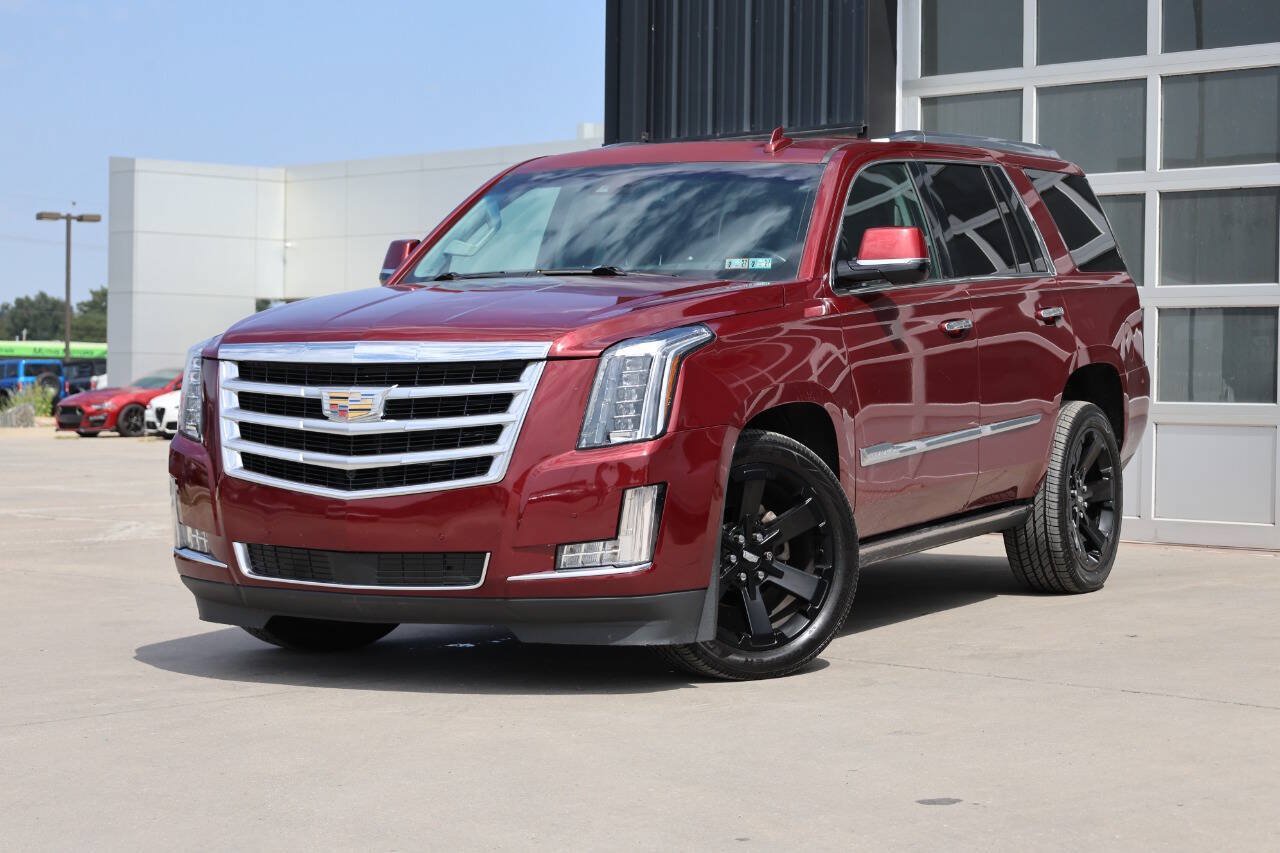 Used 2016 Cadillac Escalade Premium AWD/4WD image 3