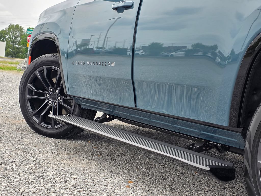New 2026 Jeep Grand Wagoneer Summit w/ Premium Group III AWD/4WD image 9