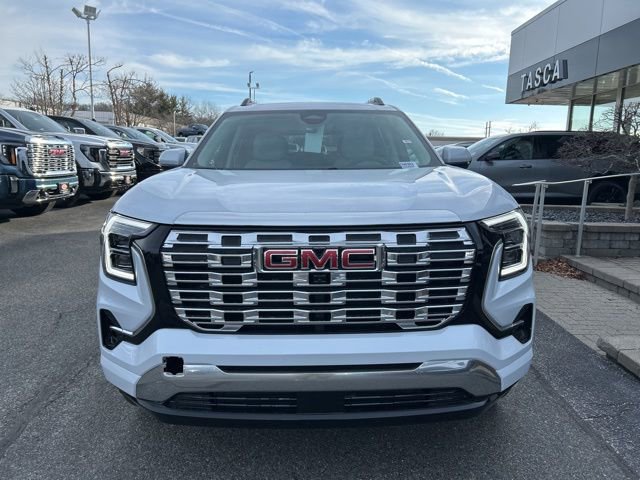 New 2026 GMC Terrain Denali w/ LPO, Floor Liner Package image 2