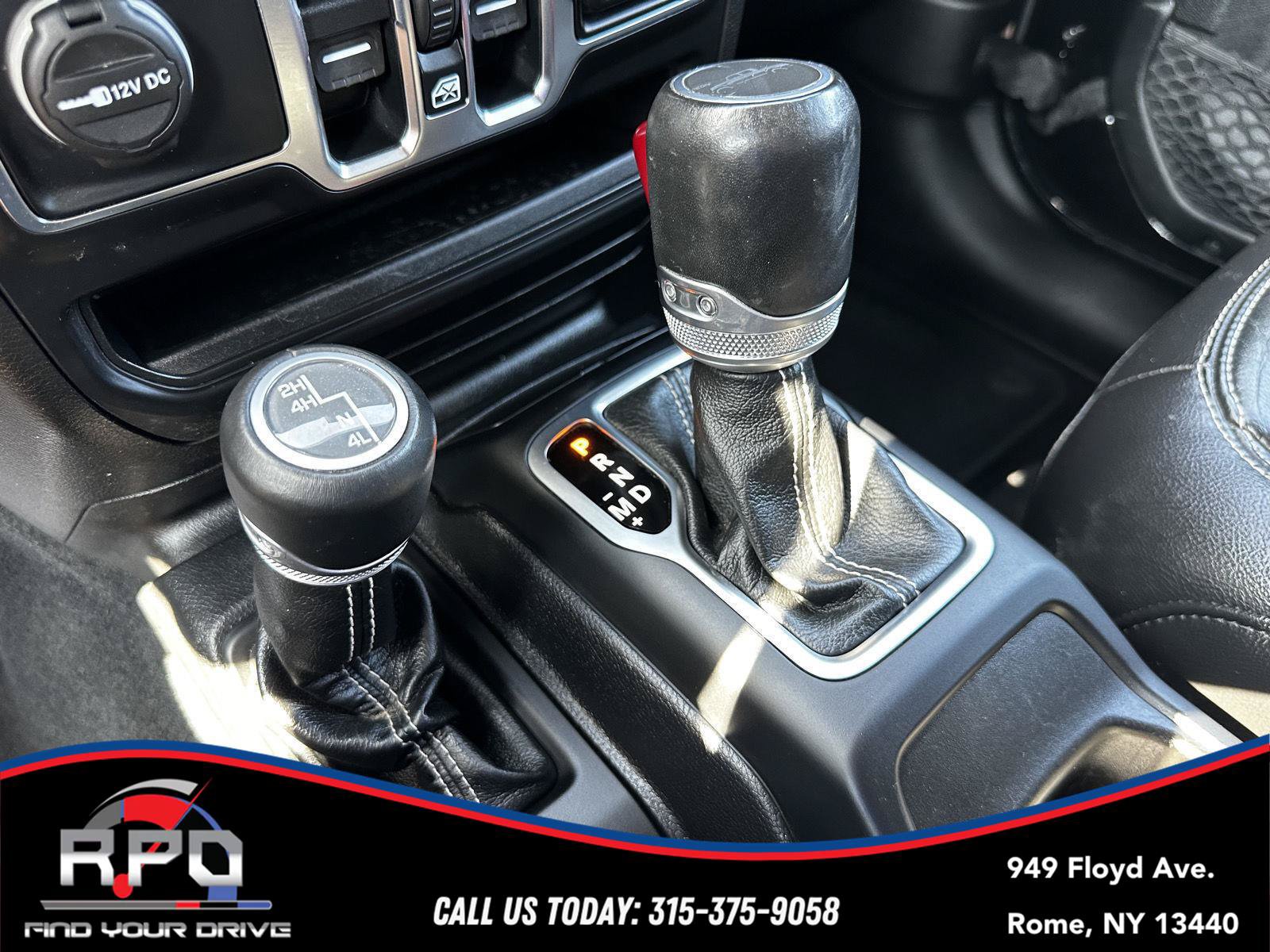 Used 2020 Jeep Gladiator Overland AWD/4WD image 23