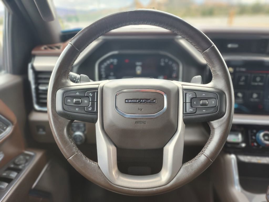Used 2022 GMC Sierra 1500 Denali w/ Technology Package image 16