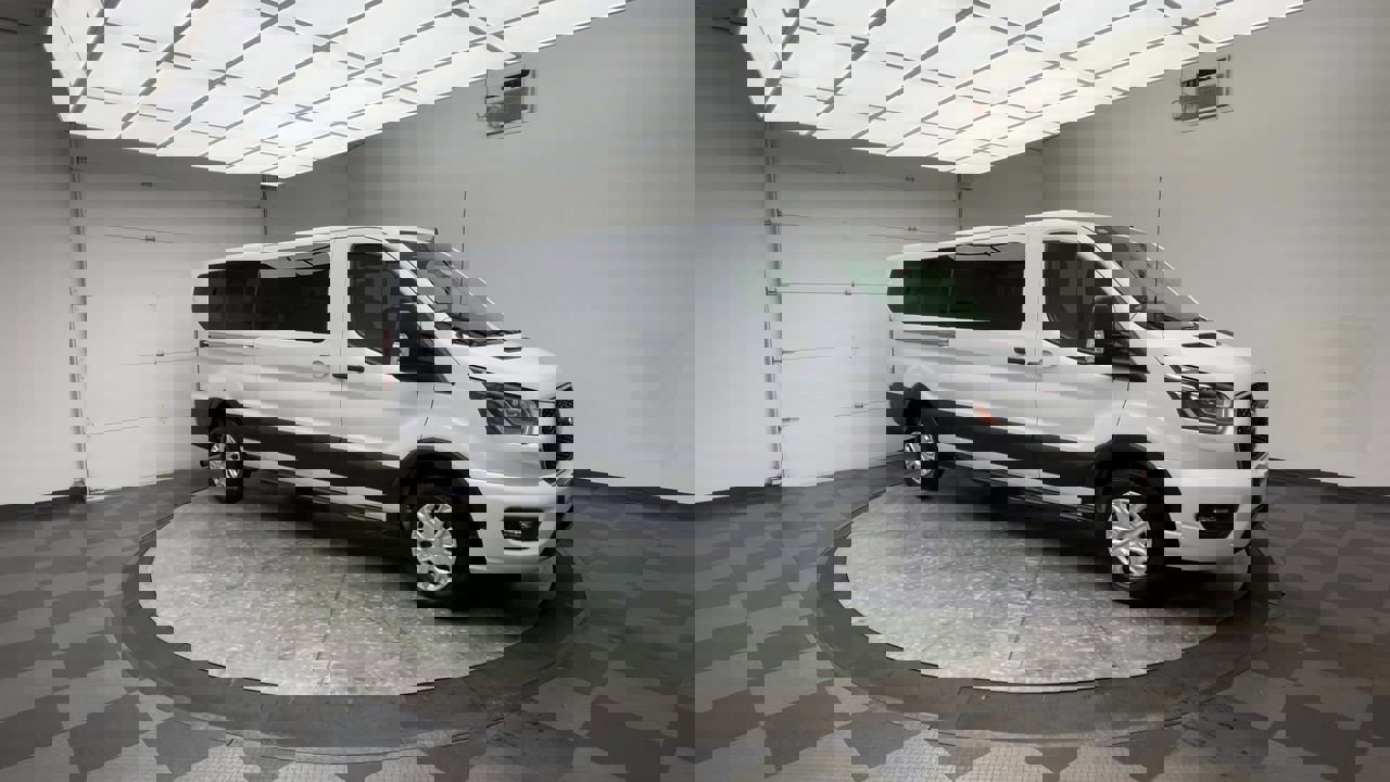 Used 2023 Ford Transit 350 XLT image 37