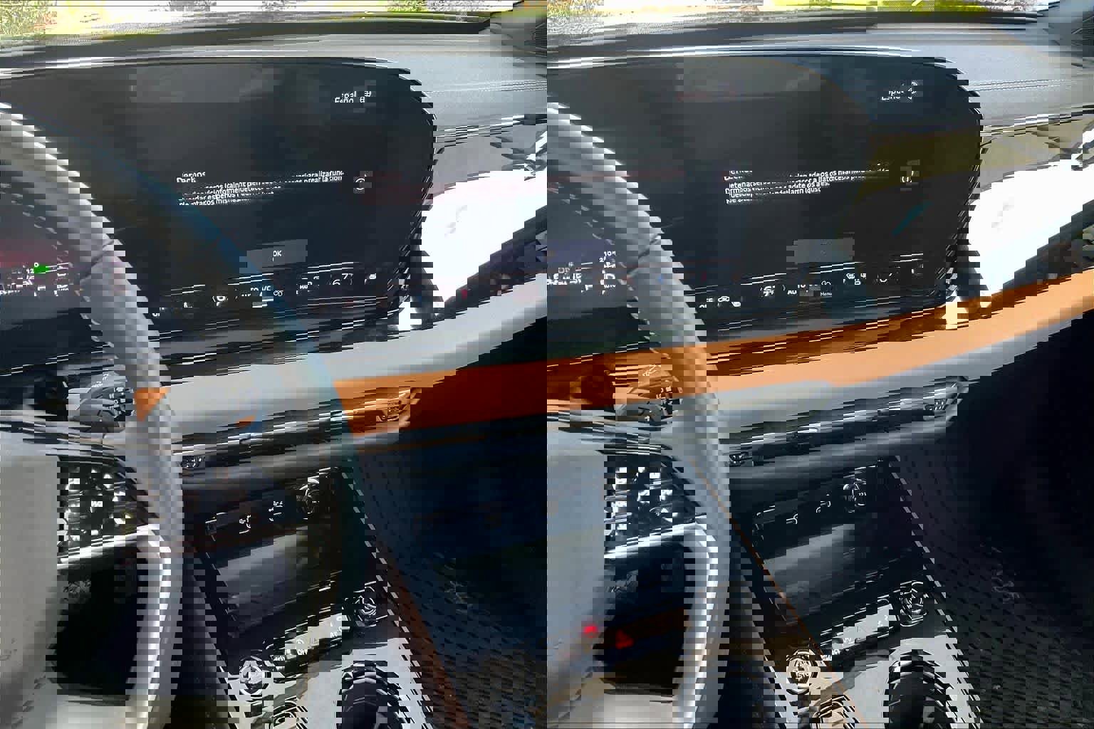 Used 2025 Audi A5 2.0T Premium w/ Convenience Package image 7